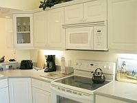 J: Kitchen.
CLICK on picture to enlarge. Later CLOSE (x) large picture.