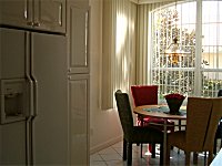 Kitchen.
CLICK on picture to enlarge. Later CLOSE (x) large picture.