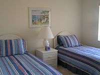 GR22: Guest bedroom.
CLICK on picture to enlarge. Later CLOSE (x) large picture.